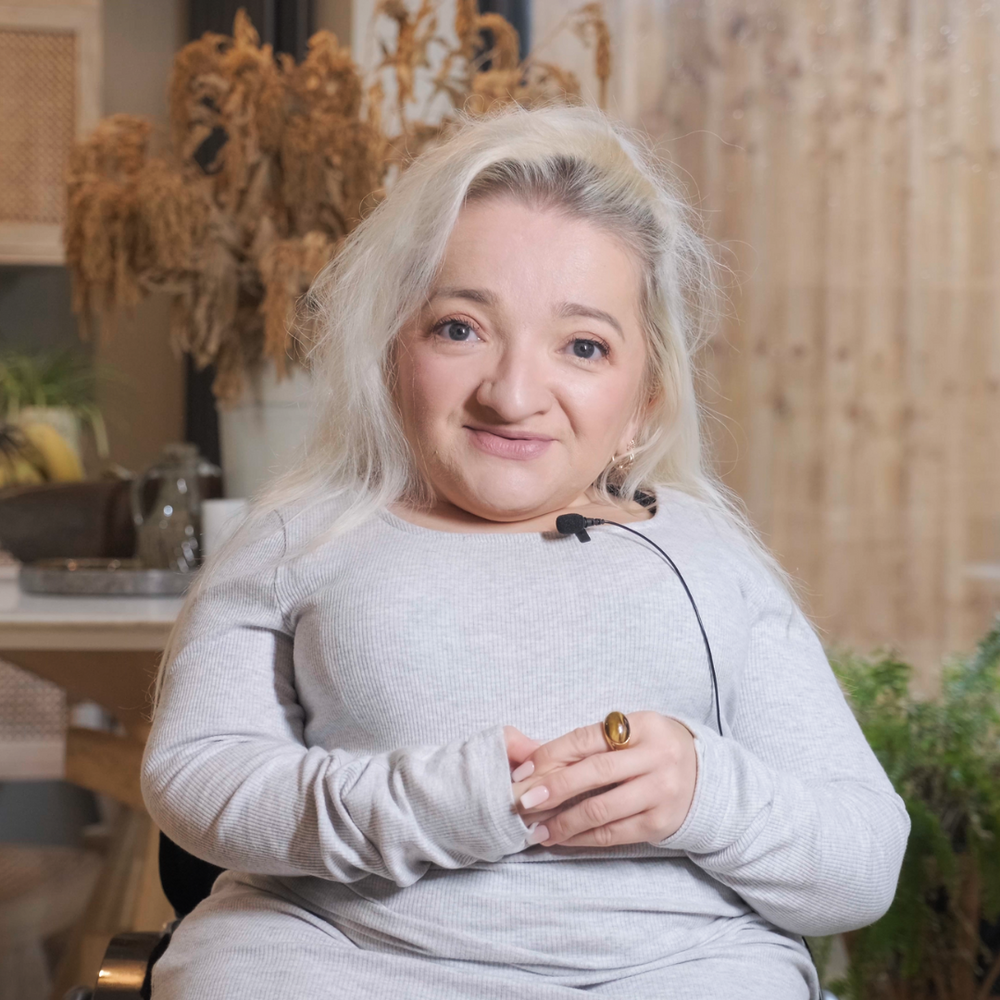 ProtectaPet Partners with Disability Pioneer Samantha Renke to Cat-Proof Her Garden