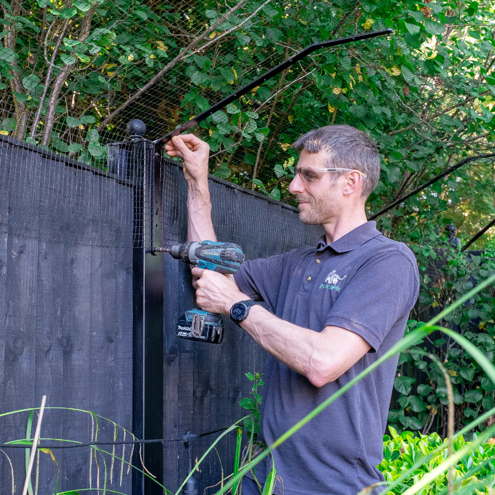 Cat Fence Installer