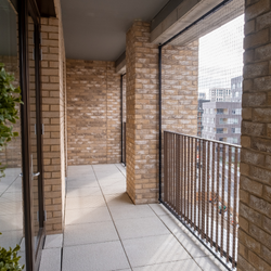 Unobtrusive Cat Balcony