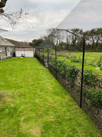 ProtectaPet® Cat Enclosure Post Turf