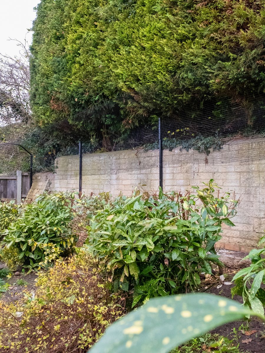 ProtectaPet® Pfosten für Katzenzaun-Systeme