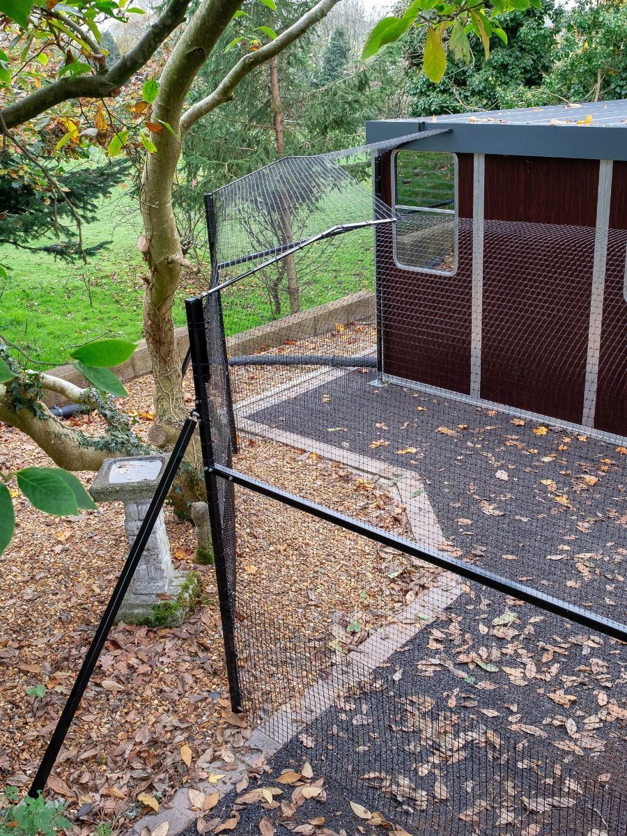 ProtectaPet® Cat Enclosure Brace