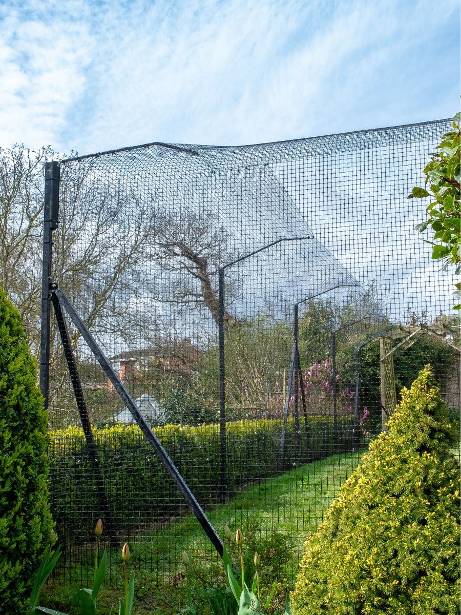 ProtectaPet® Bodenmontage-Set für Katzengehege (Rasen)