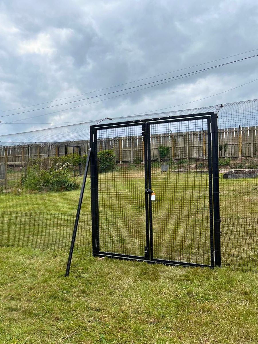 ProtectaPet® Double Gate Turf