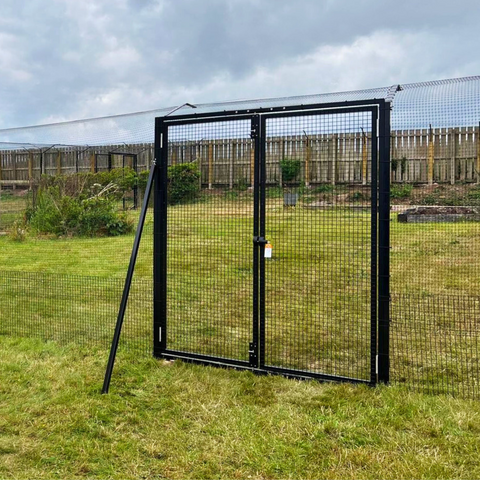 ProtectaPet® Double Gate Turf